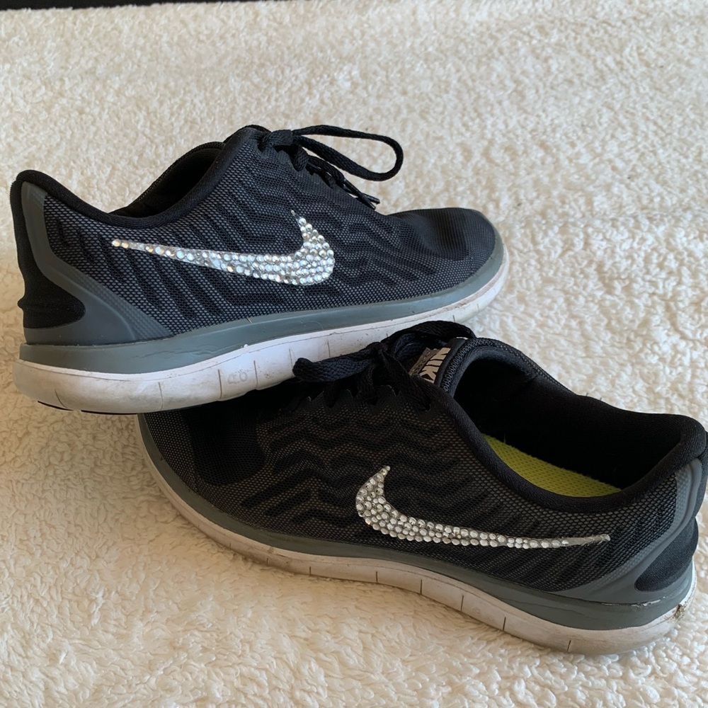 Nike free 4.0 Swarovski crystal swoosh
